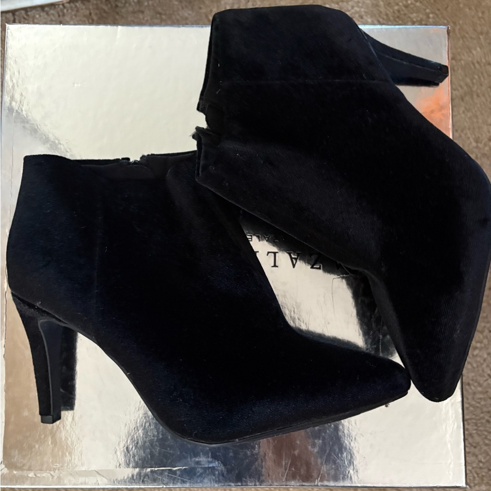Black velvet booties sz 8 never worn